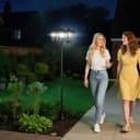 Outsunny Außen-Stehlampe Solar LED Schwarz Dimmbar Bild 2