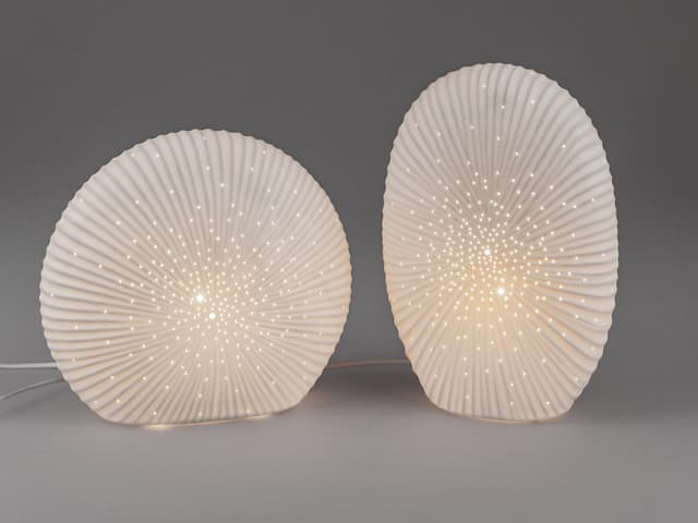 formano LED Muschellampe: Weißes Porzellan Dekolicht
