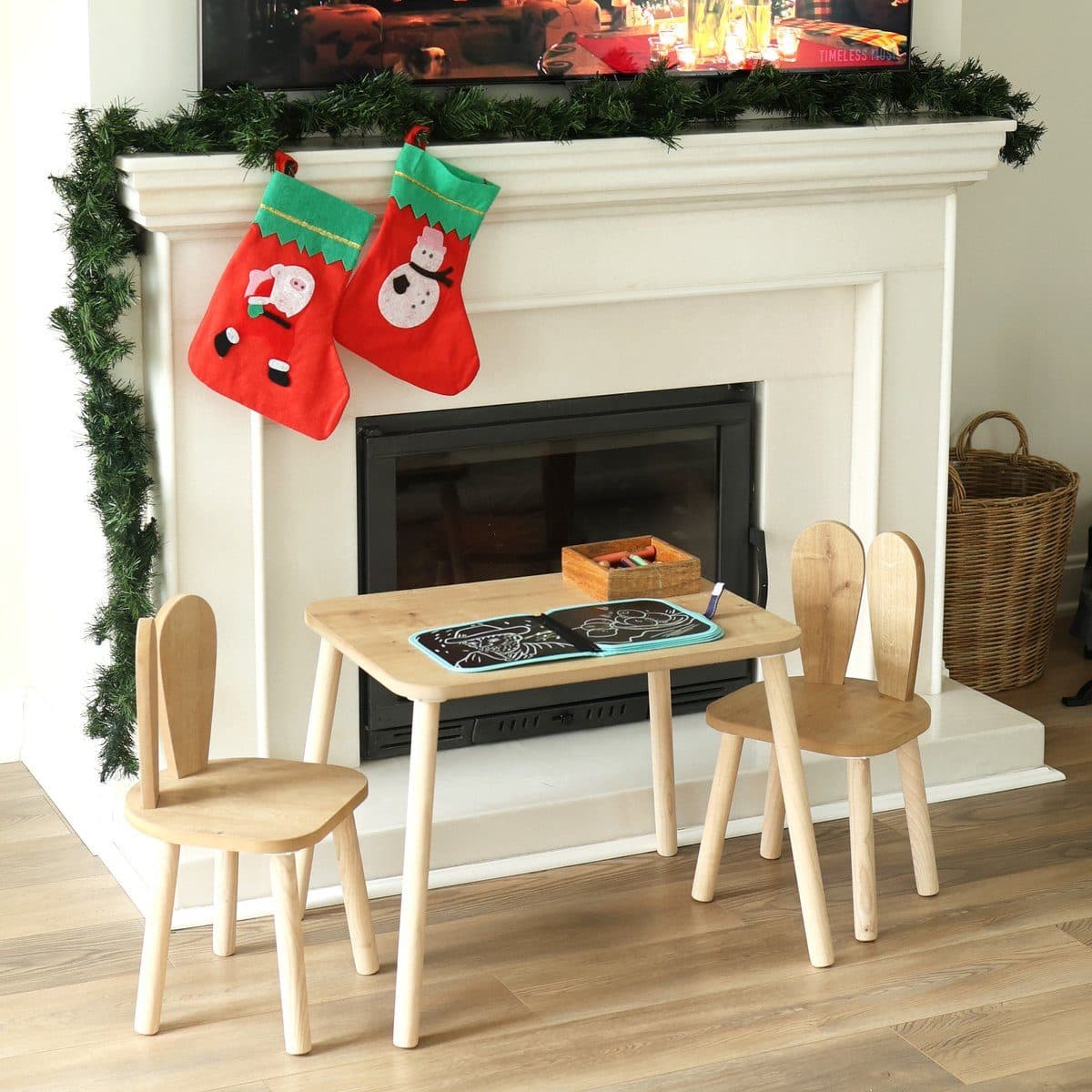 Cozy Collections Kindertisch-Set mit Tiermotiv-Stühlen aus Naturholz - Bild 2