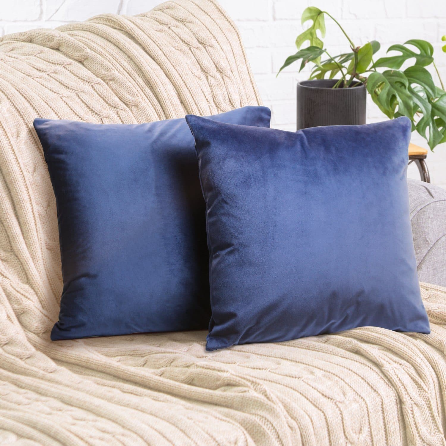 Cozyor Samt Kissenbezug Dunkelblau 45x45 cm mit Reißverschluss - Bild 2