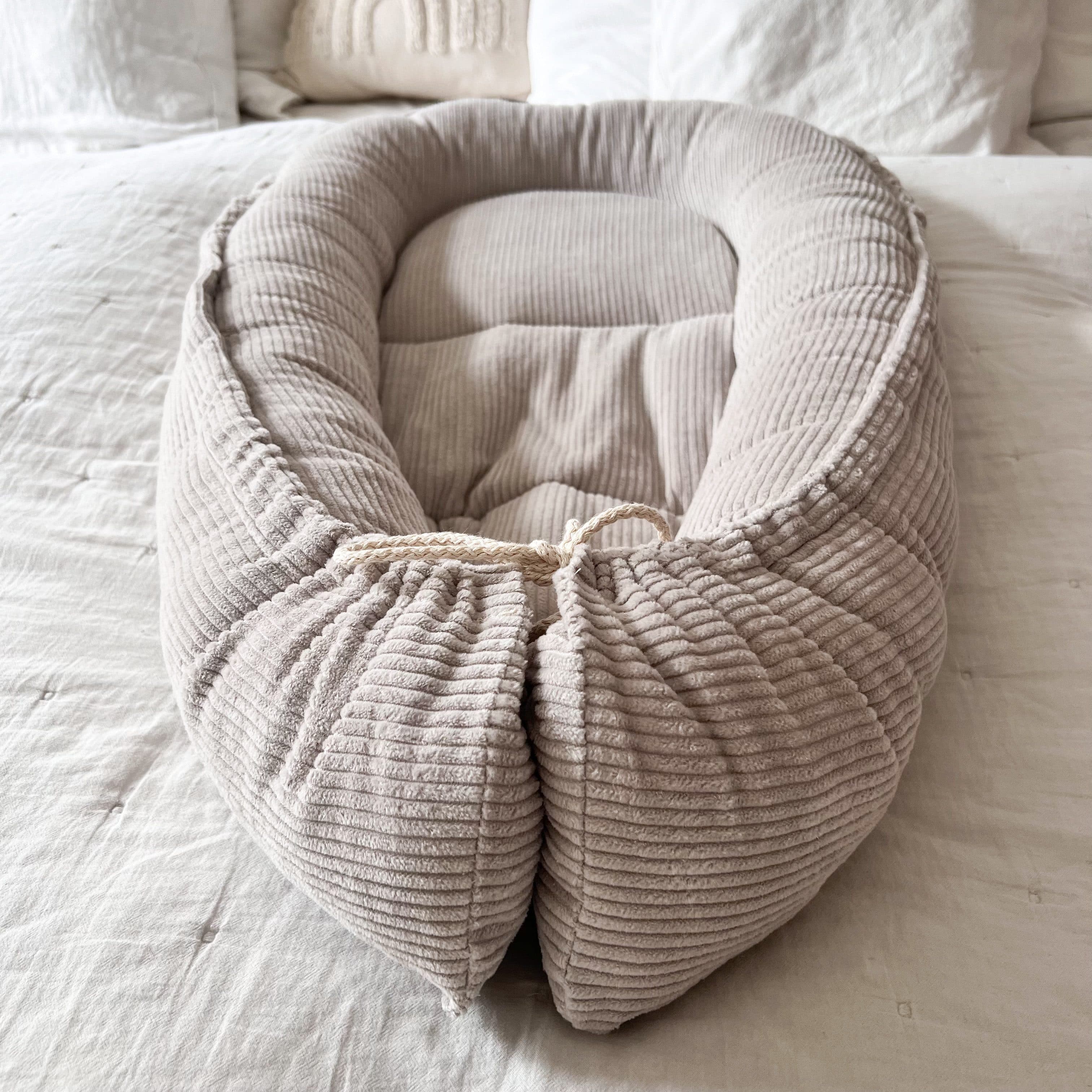 LittleANTunique Bettnestchen Cord beige weich gepolstert - Bild 2