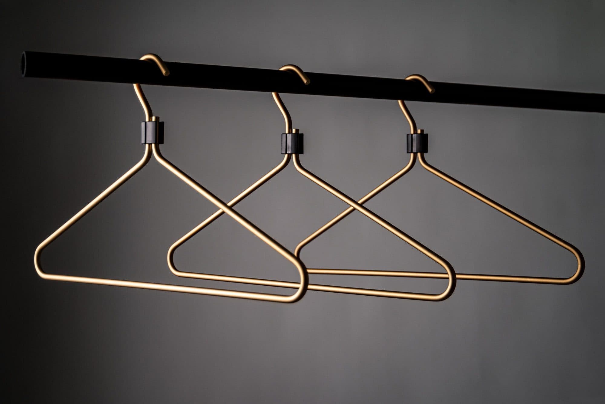 Radius Aluminium Kleiderbügel 5er-Set Schwarz, Silber, Gold