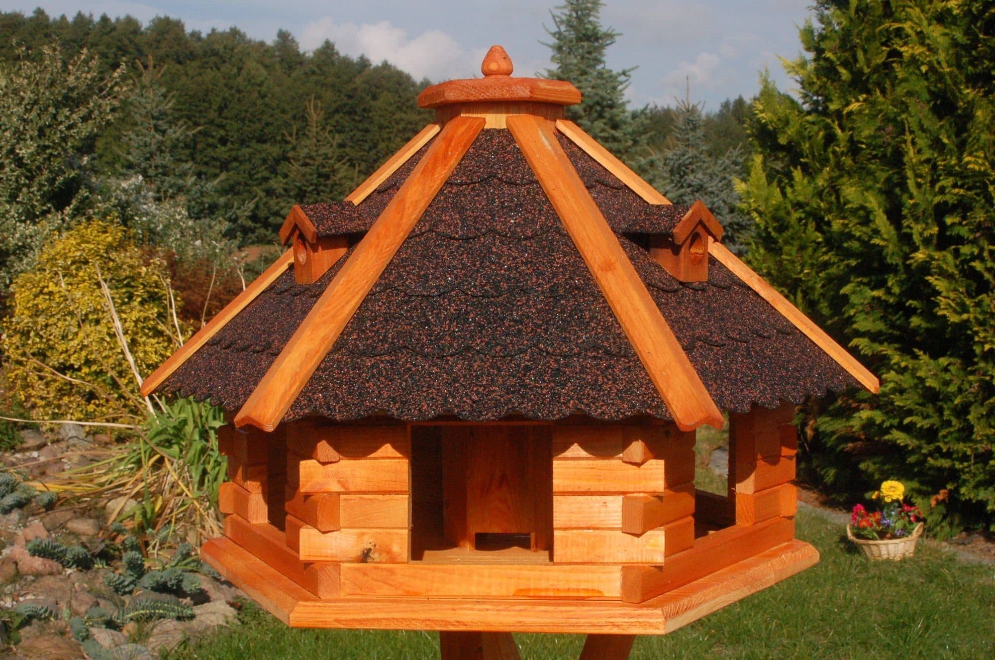 DSH DEKO SHOP HANNUSCH Vogelhaus XXL mit Gauben und Bitumenschindeln