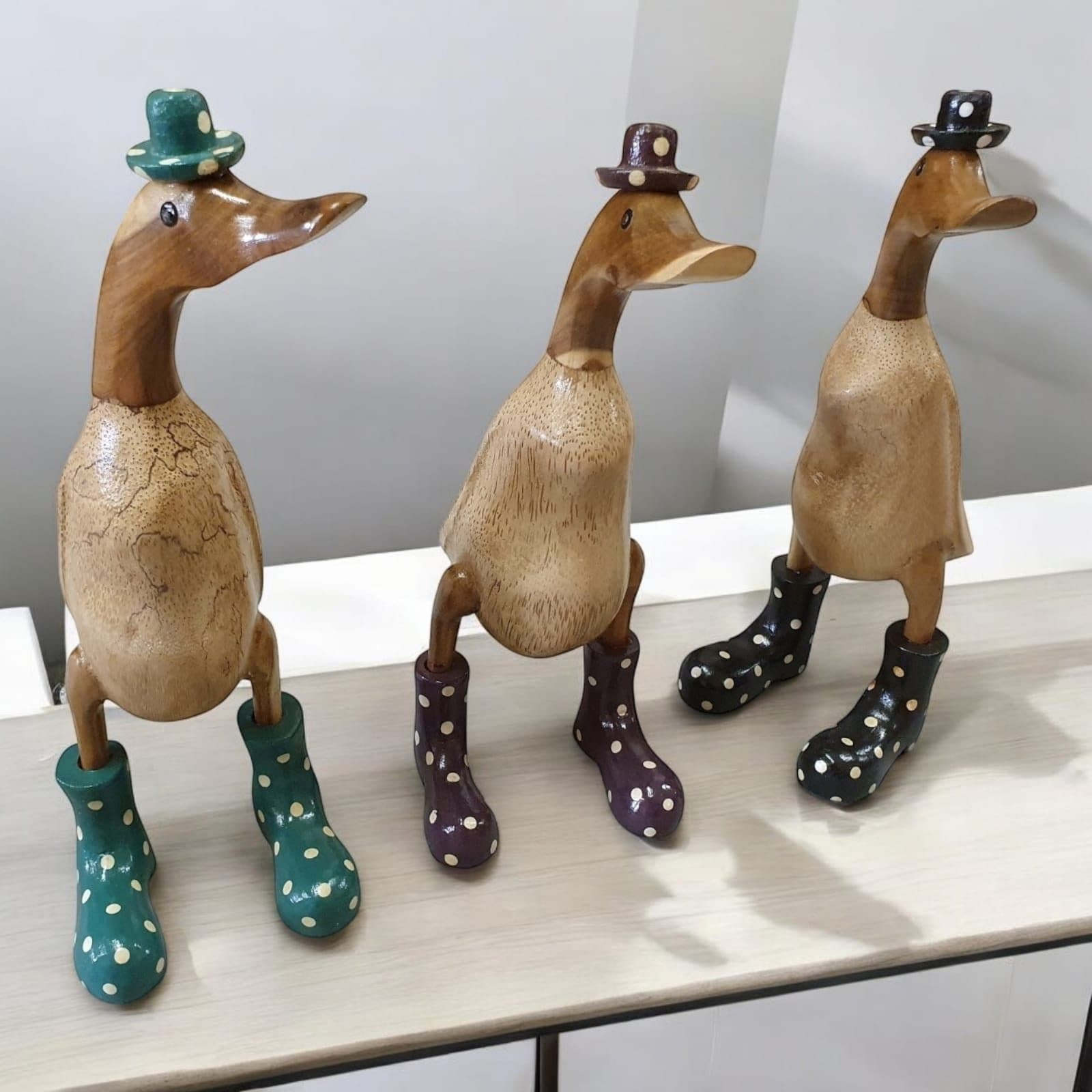 Kinaree Dekofigur Holz Ente mit Gummistiefel und Hut - Bild 2