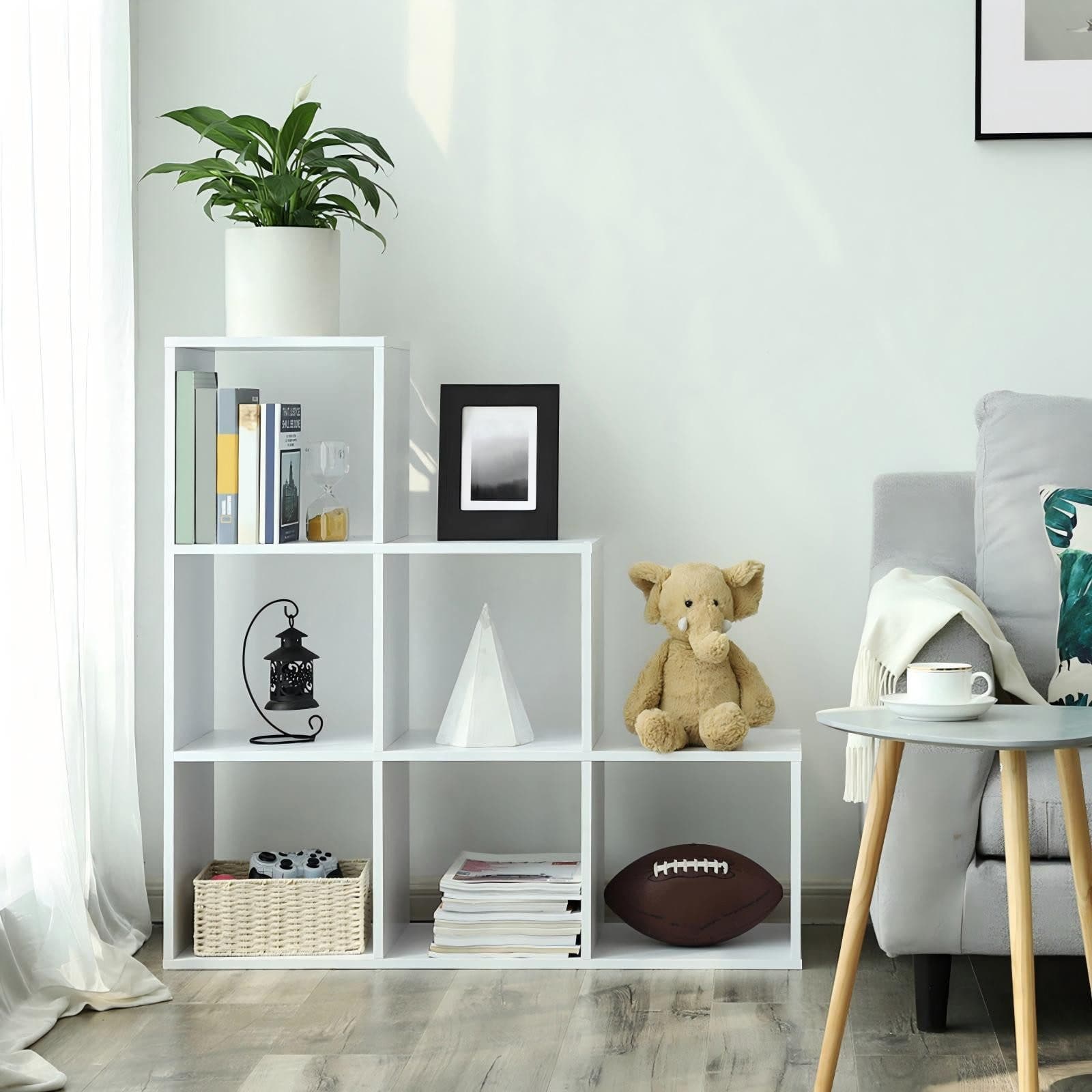 Freistehendes Würfelregal als Raumteiler