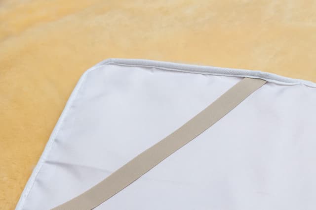 Reissner Lammfelle MED-BETT-VF: Medizinische Matratzenauflage aus Merino Lammfell