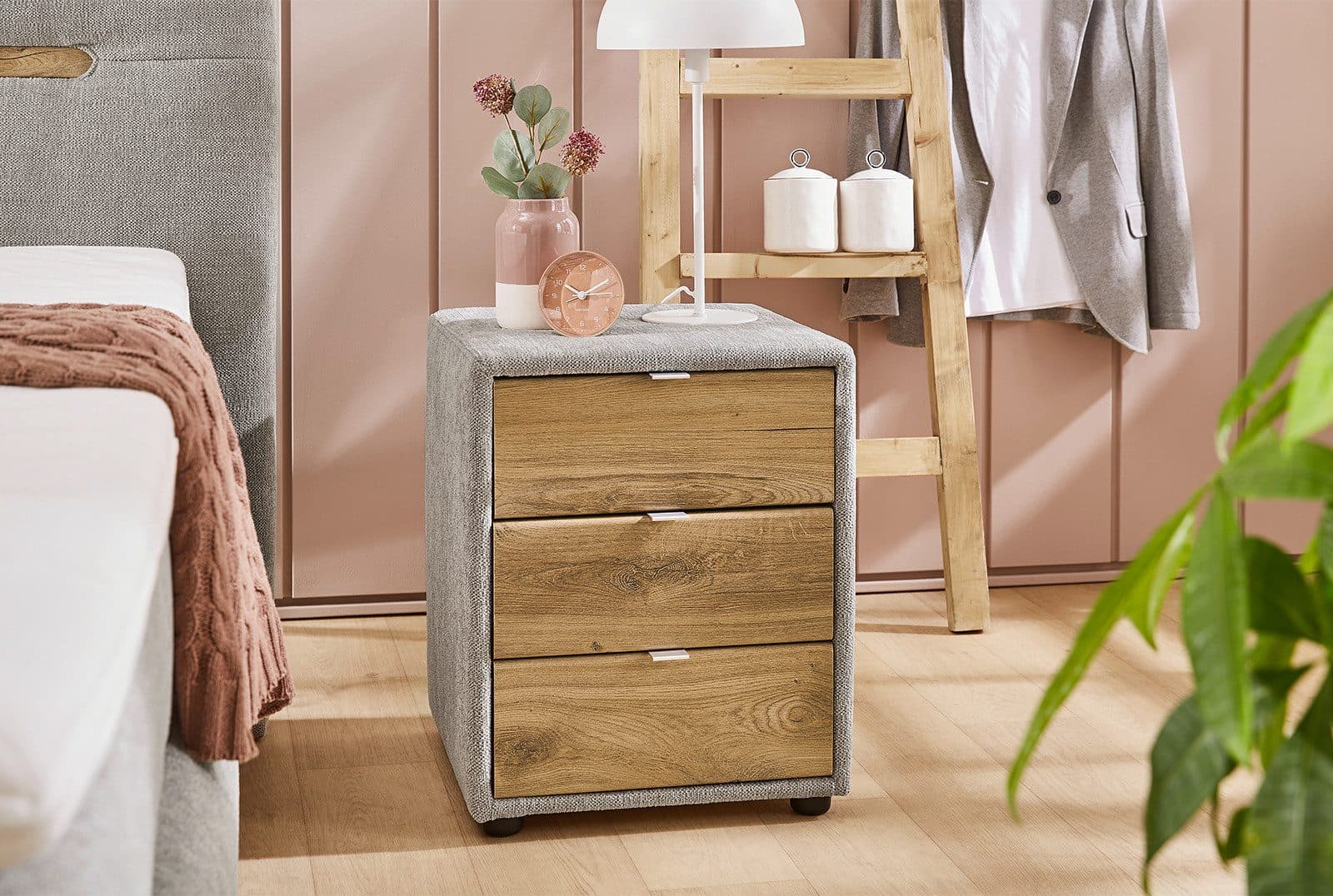 Nachtkonsole Lia Grau 3 Schubladen Jockenhöfer Gruppe