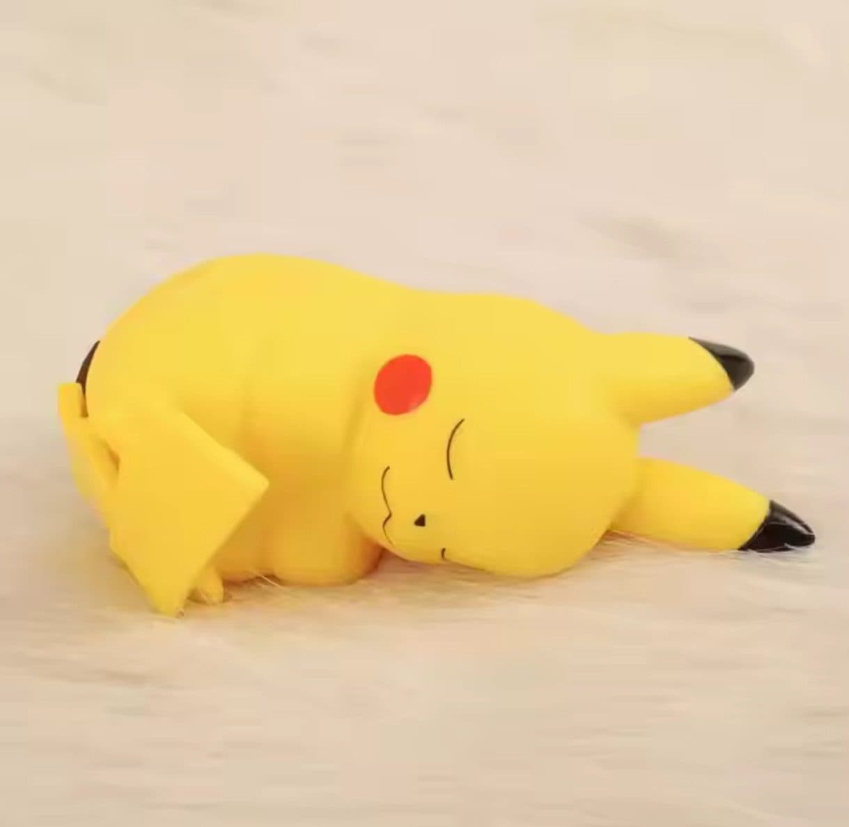 Stelby LED Tischleuchte Pikachu Gelb Batteriebetrieb mit Geschenkbox - Bild 2