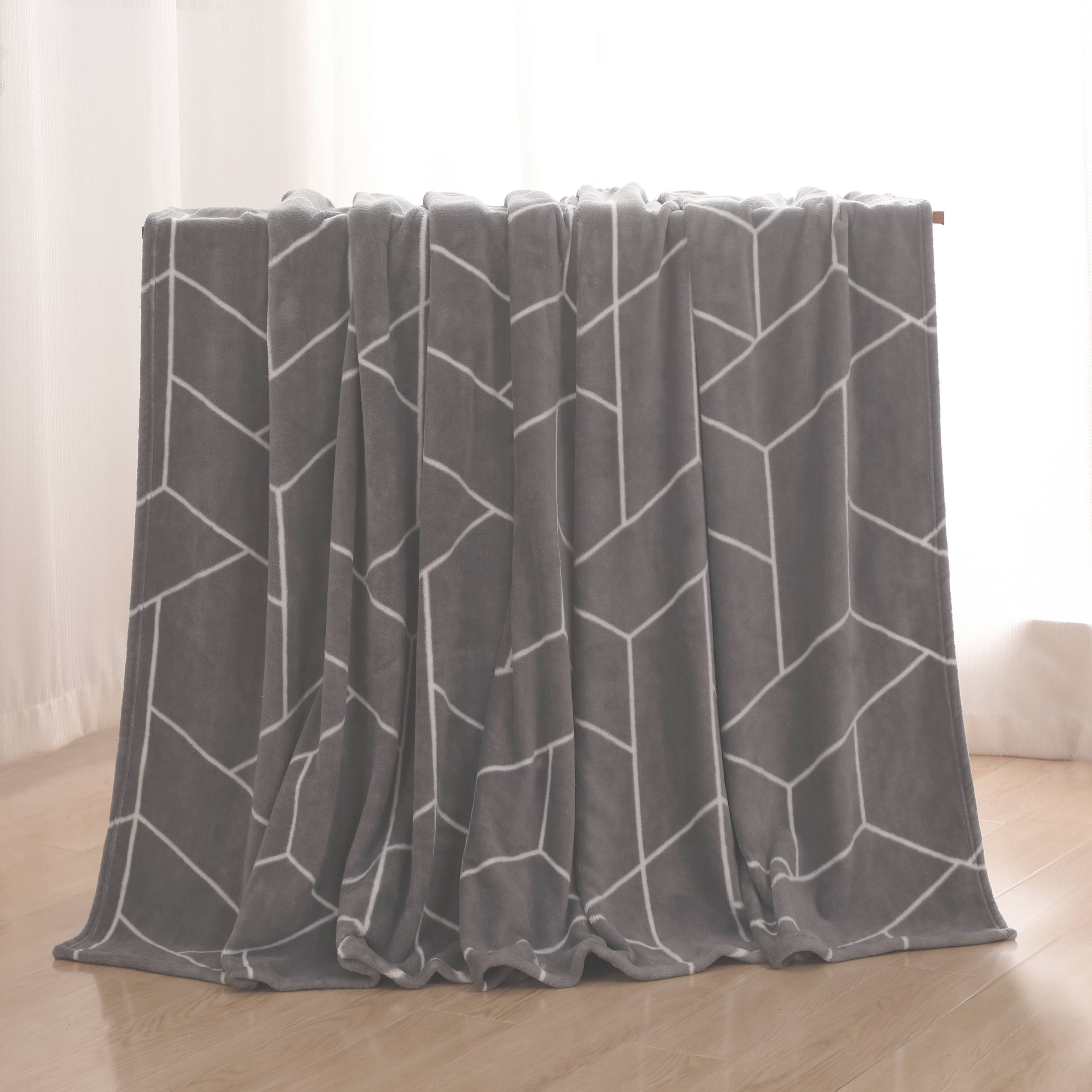 One Home Wohndecke Jack Kuscheldecke flauschig warm 150x200 cm - Bild 2