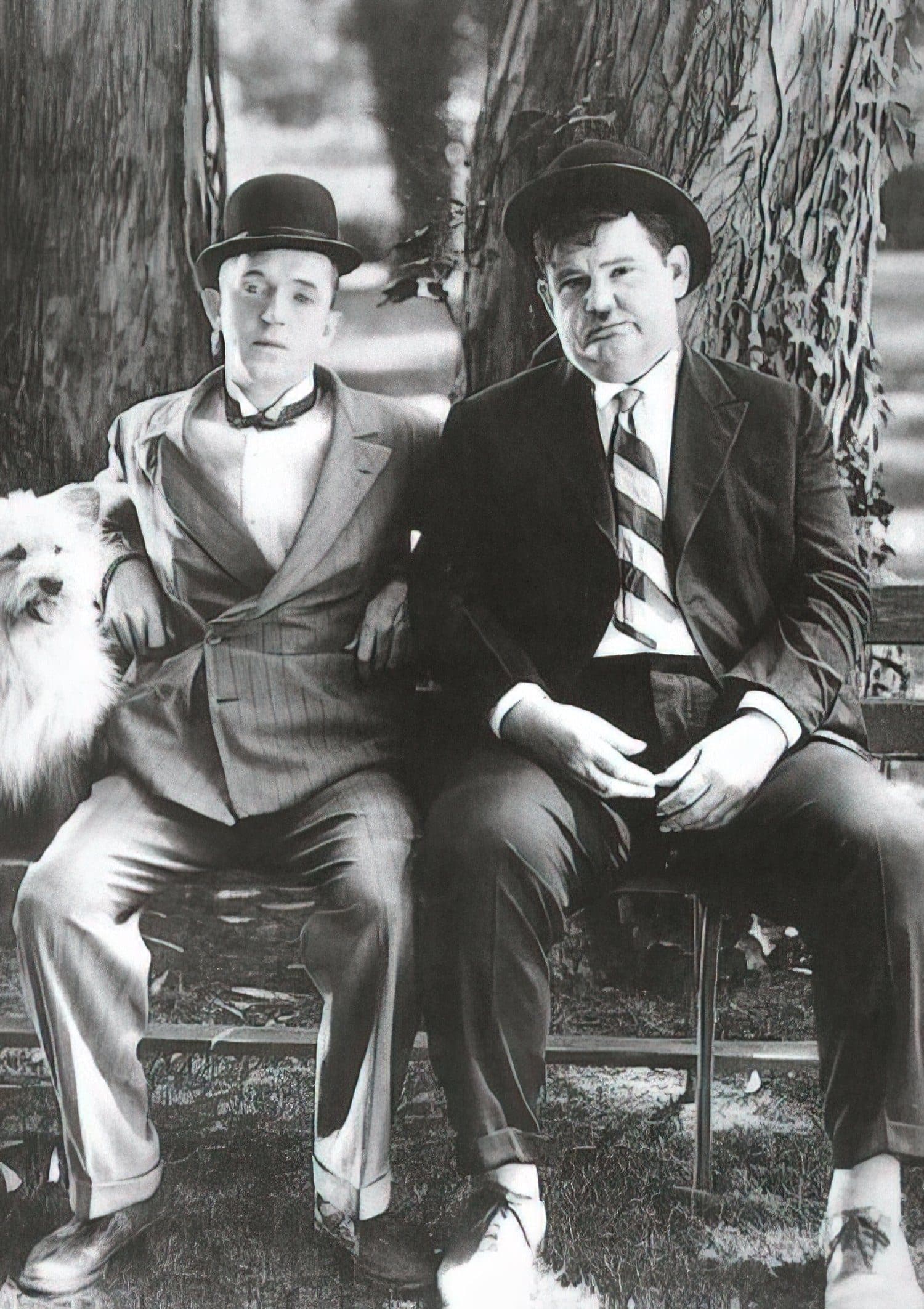 Close Up Poster Laurel & Hardy Parkbank Retro