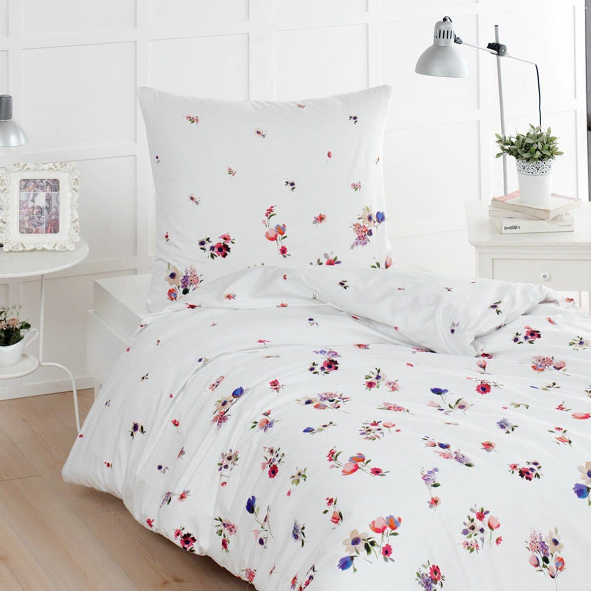 TRAUMSCHLAF Bettwäsche Claude 3-teilig Mako Satin Romantisches Blumendesign - Bild 2