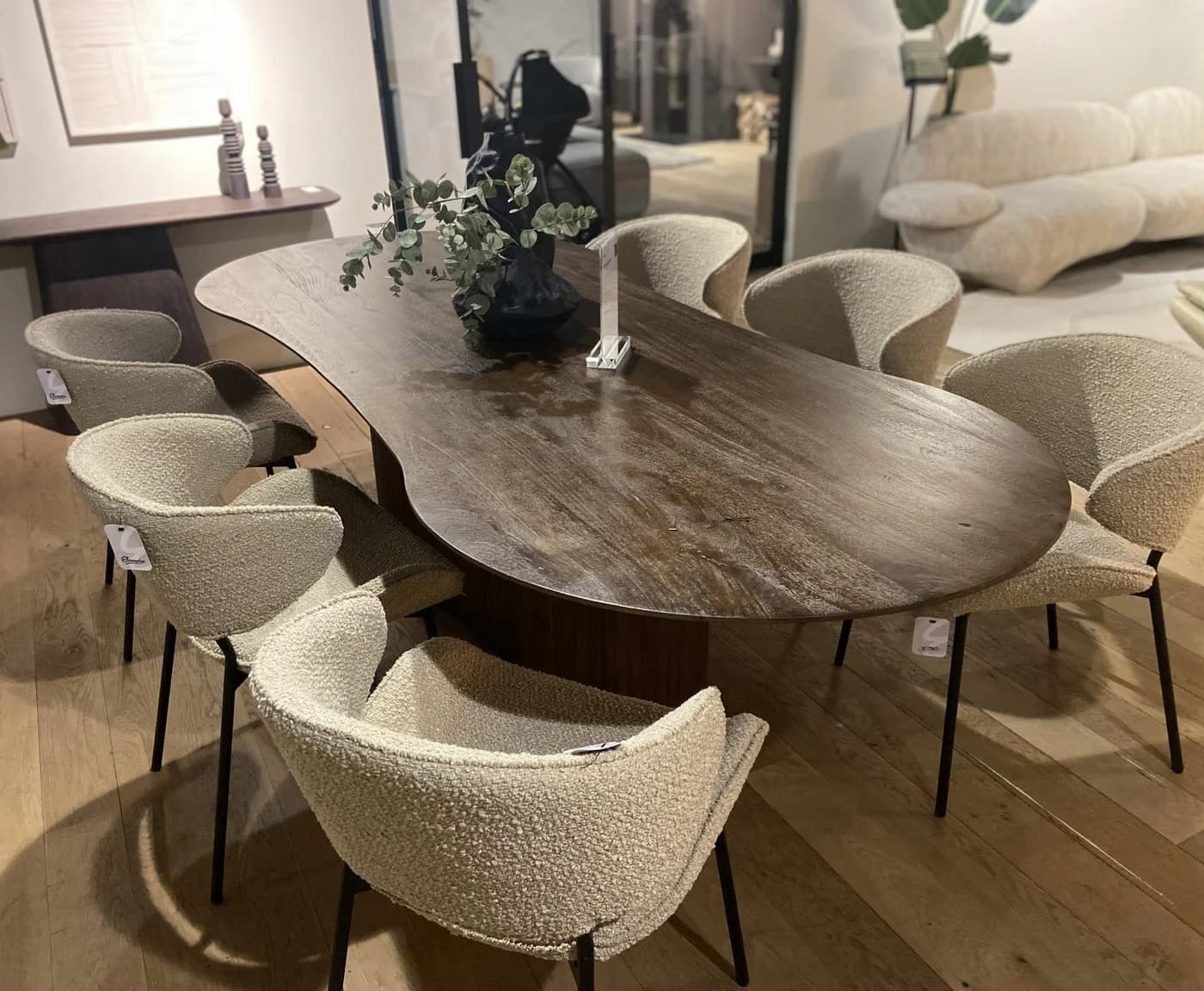 Maison ESTO Esstisch oval organische Form Mango massiv Holz