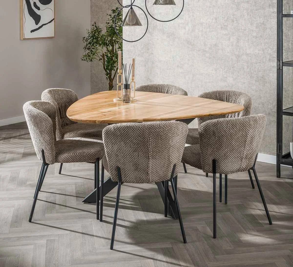 LEVEN Lifestyle Esstisch TRIANGEL Dreieckig Massivholz 135x135 cm - Bild 5