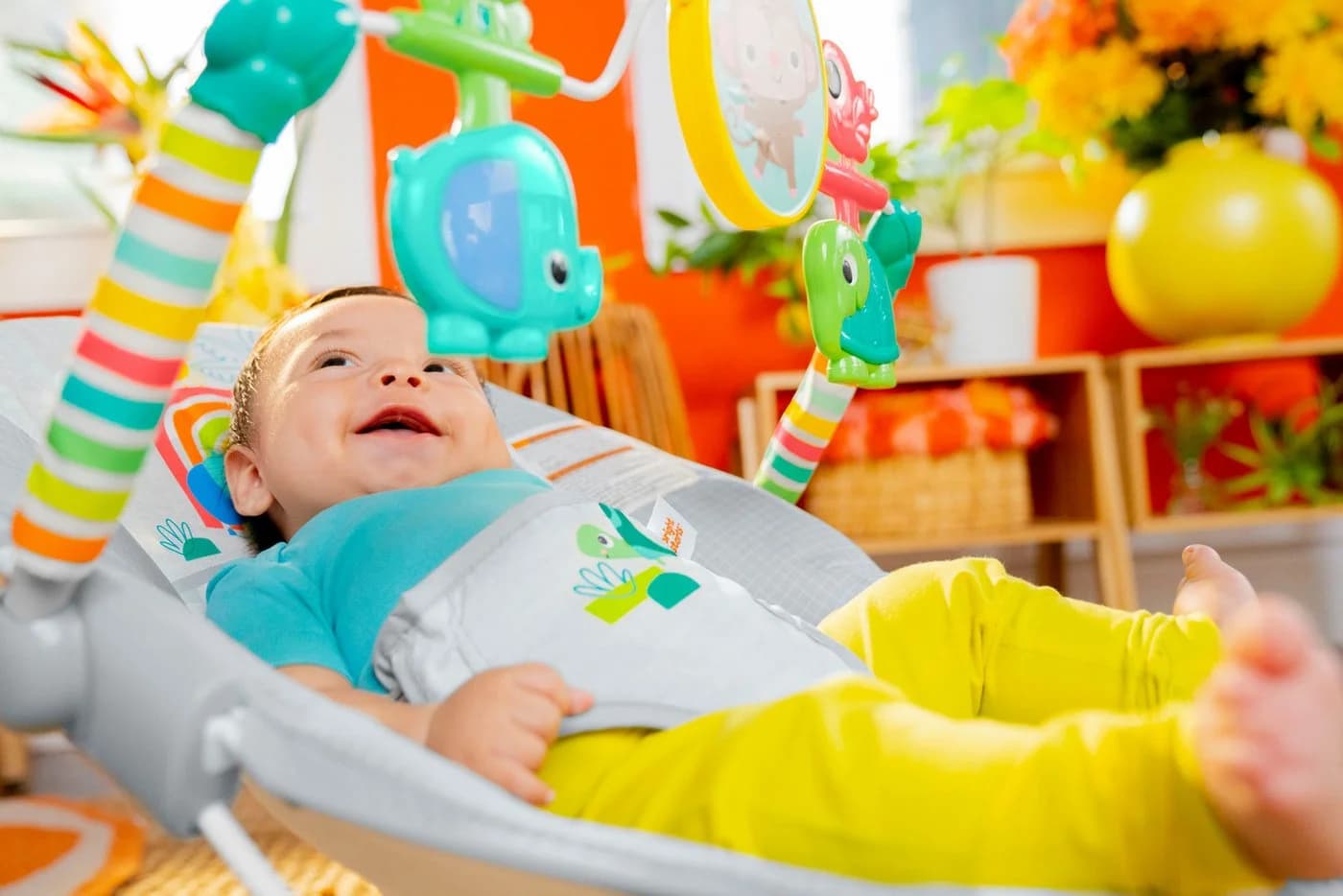 Bright Starts Babywippe Playful Paradise™ Vibrating Bouncer mit Sound-Effekt - Bild 4
