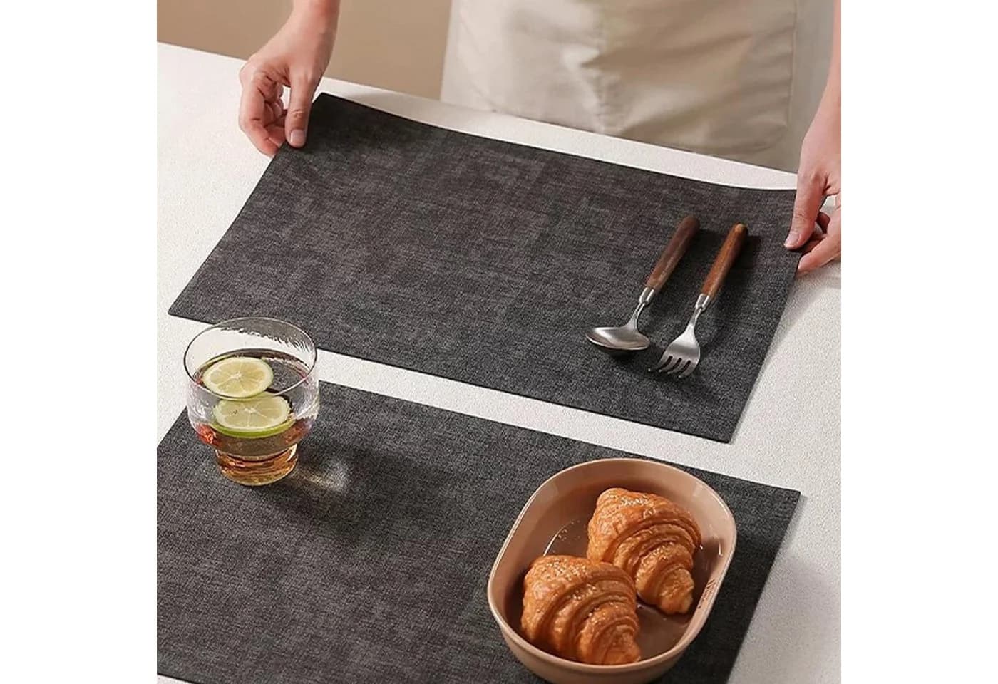 Youyijia Platzset Tischsets Abwaschbar Grau Kunstleder - Bild 4