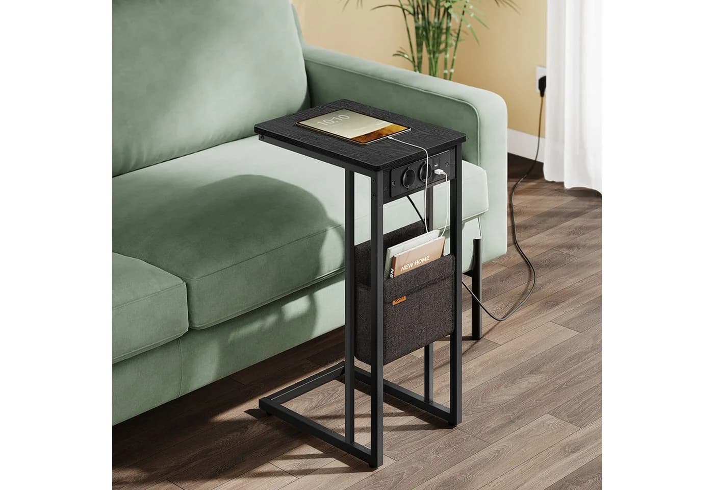 VASAGLE Beistelltisch mit Steckdose, für kleine Räume, 2 USB-Anschlüsse, 30 x 40 x 62 cm