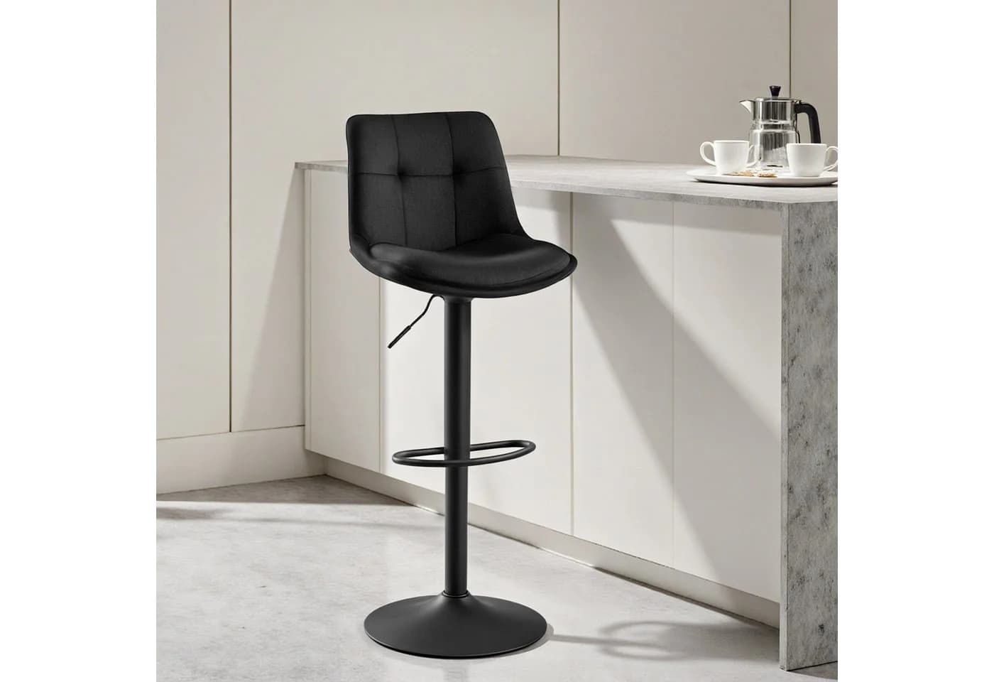 Stilvoller Barhocker in Schwarz - Bild 4