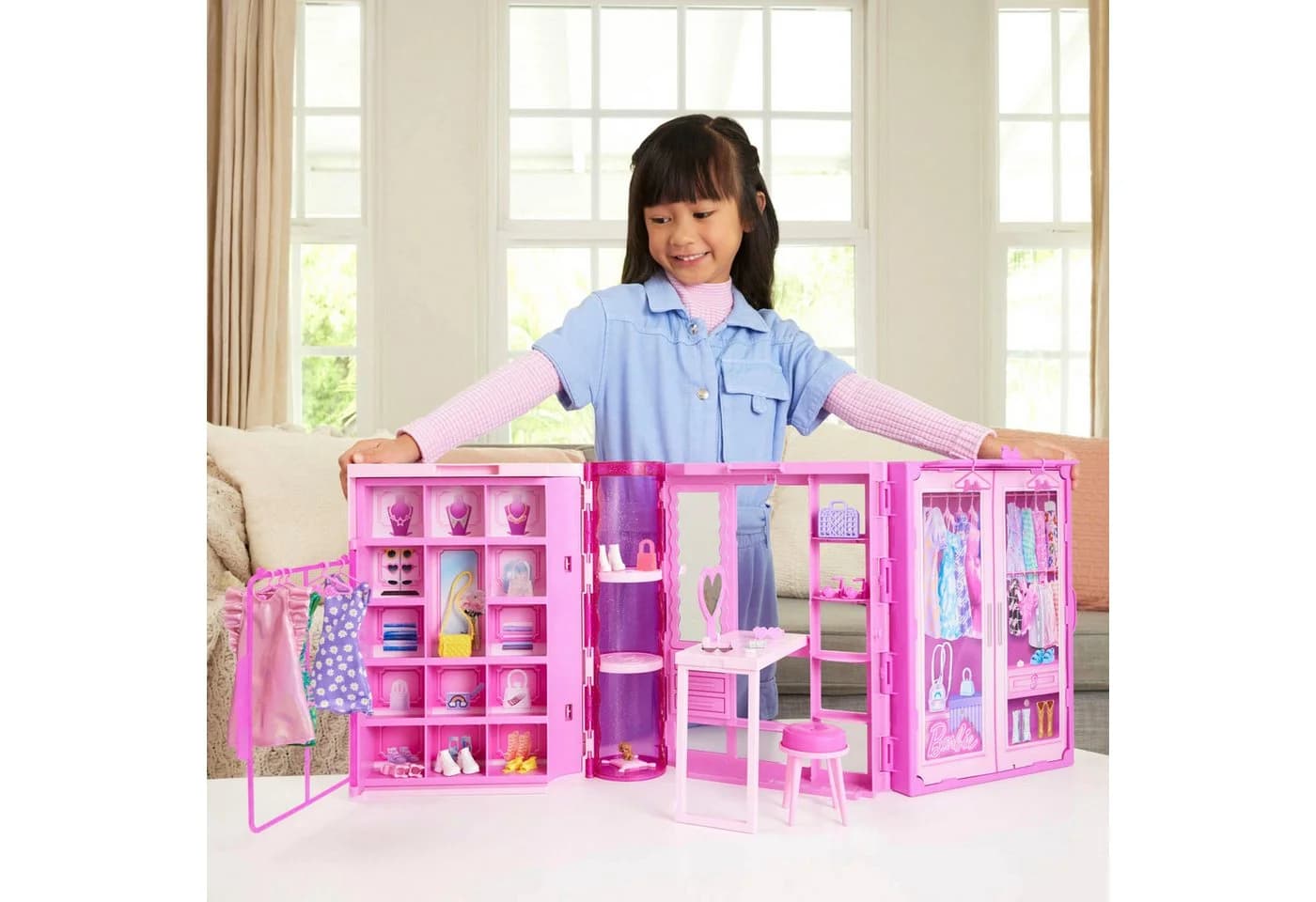 Barbie Spielwelt Traumkleiderschrank mit Modepuppe Rosa