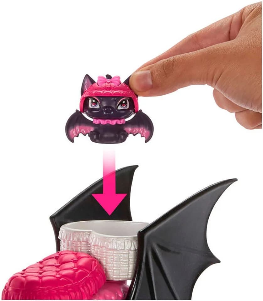 MonsterHigh™ Anziehpuppe Draculaura mit Vampastic Scooter - Bild 3