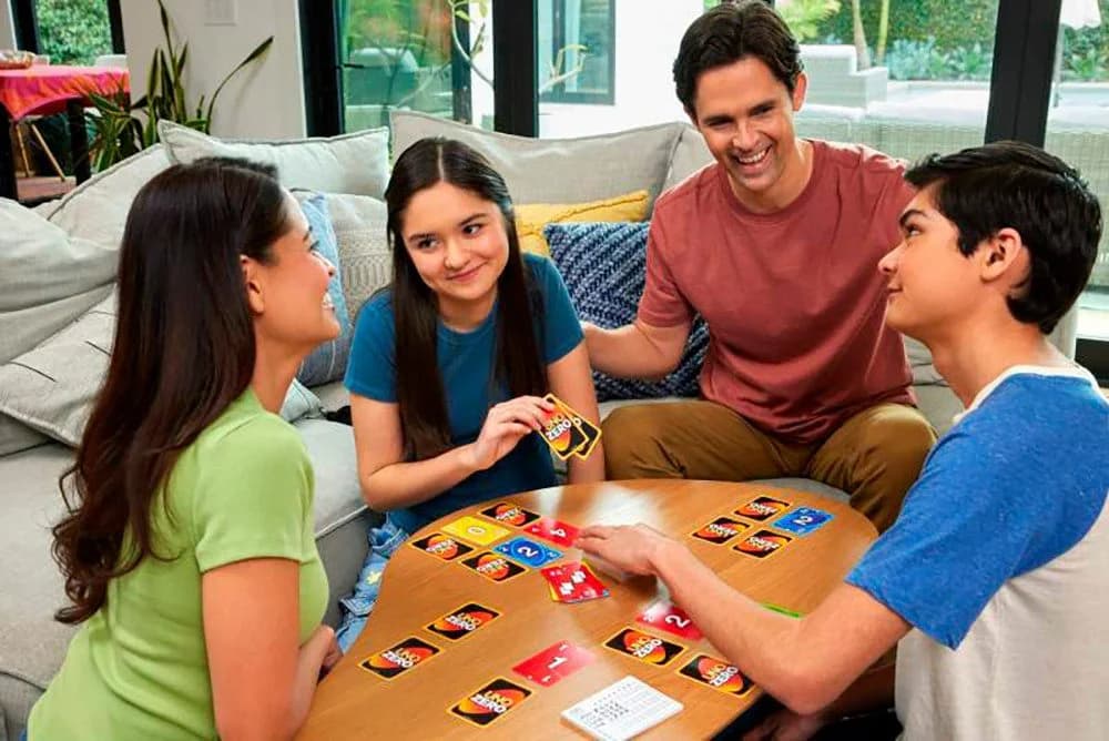 Mattel Games UNO Zero Kartenspiel für 2-8 Spieler ab 7 Jahren