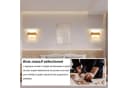 Skandinavische Wandlampe aus Massivholz und Glas Bild 4
