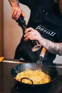 pasoli Wok voreingebrannt Karbonstahl flacher Boden Bild 4