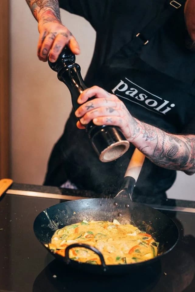 pasoli Wok voreingebrannt Karbonstahl flacher Boden - Bild 4