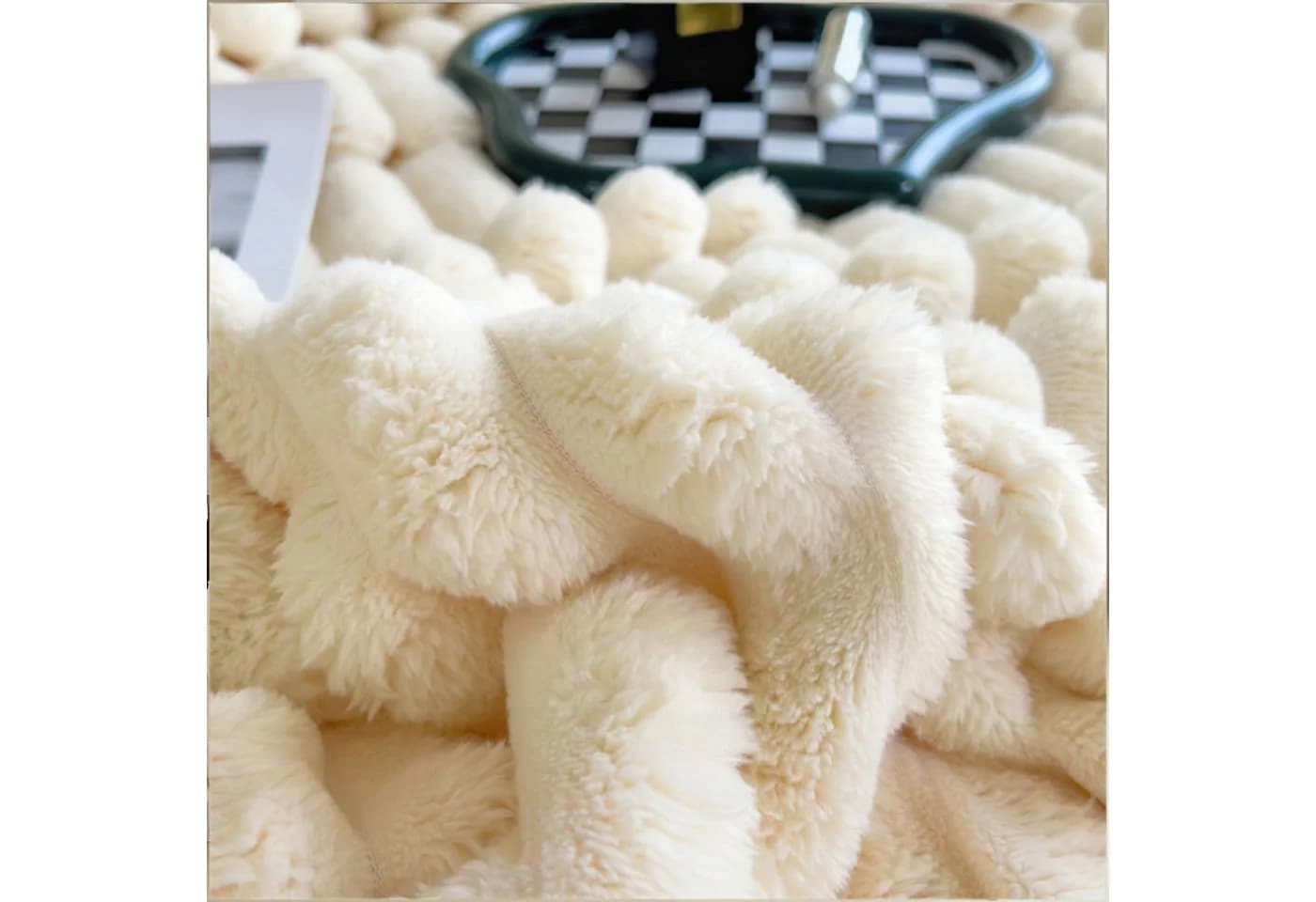 Kuscheldecke aus Microfaser und Fleece - Bild 4