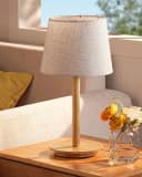 EDISHINE Nachttischlampe Landhaus Stoffschirm Beige Massivholzsockel Bild 2
