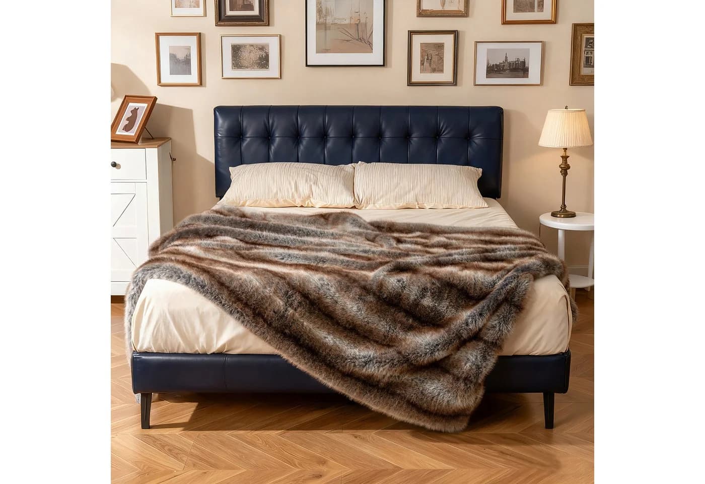 COSTWAY Kuscheldecke Kunstfell 153x203cm Braun - Bild 5