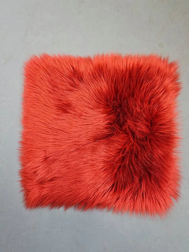 Provellus Sitzkissen Vegane Felloptik Rot 40x40 cm - Bild 4