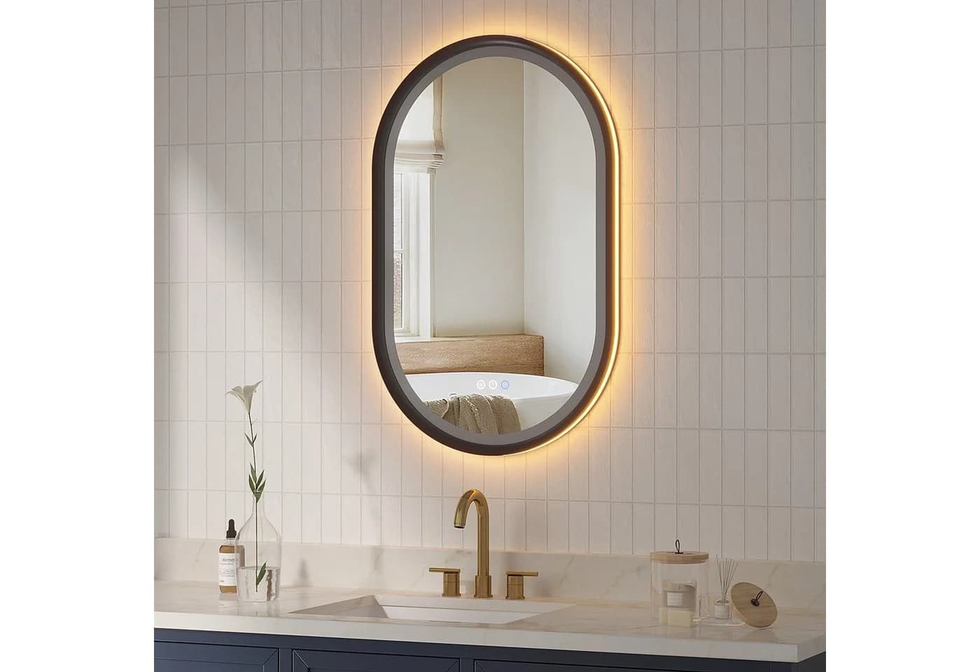 Ovaler LED-Badspiegel in modernem Design - Bild 3