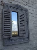 Deko-Impression Dekospiegel mit Fensterläden Grau Landhausstil Bild 3