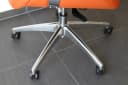 Steelboxx Bürodrehstuhl Pantera Low mit Armlehnen Kunstleder Orange Bild 3