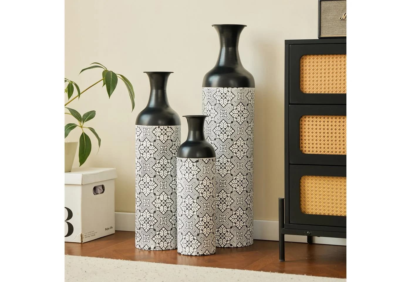 KLAM HOME Bodenvase 3er Set Metall Punktmuster - Bild 2