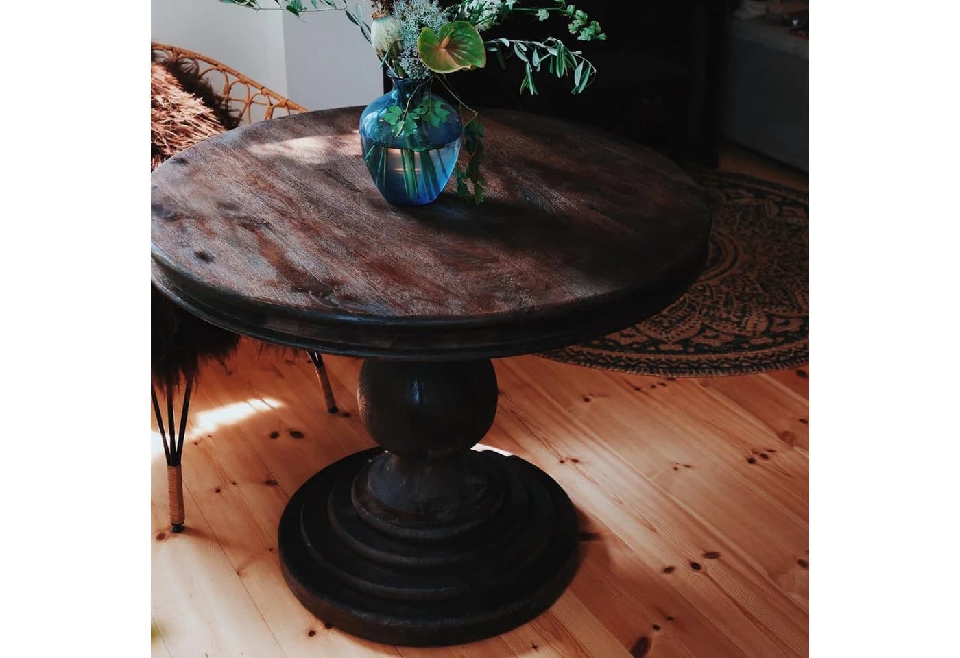 baario Esstisch HARRISON dunkelbraun Ø100, rund massiv Mangoholz Landhaus Antik Design - Bild 4