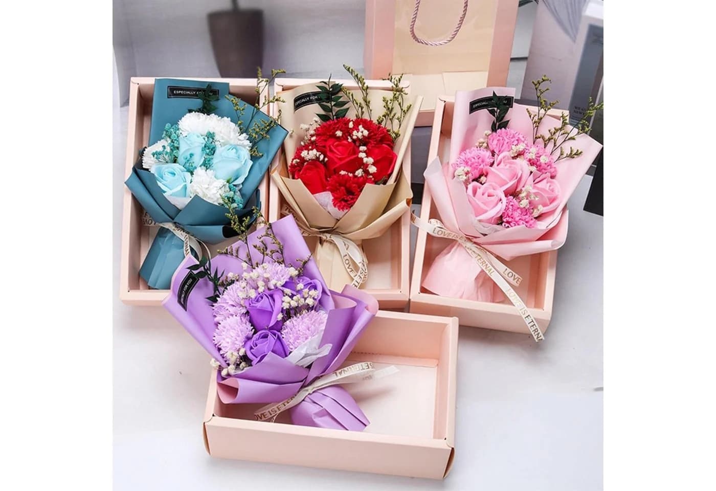 MOPUEA Künstliche Rosen Seifenblumen Strauß Rosa in Geschenkbox - Bild 4