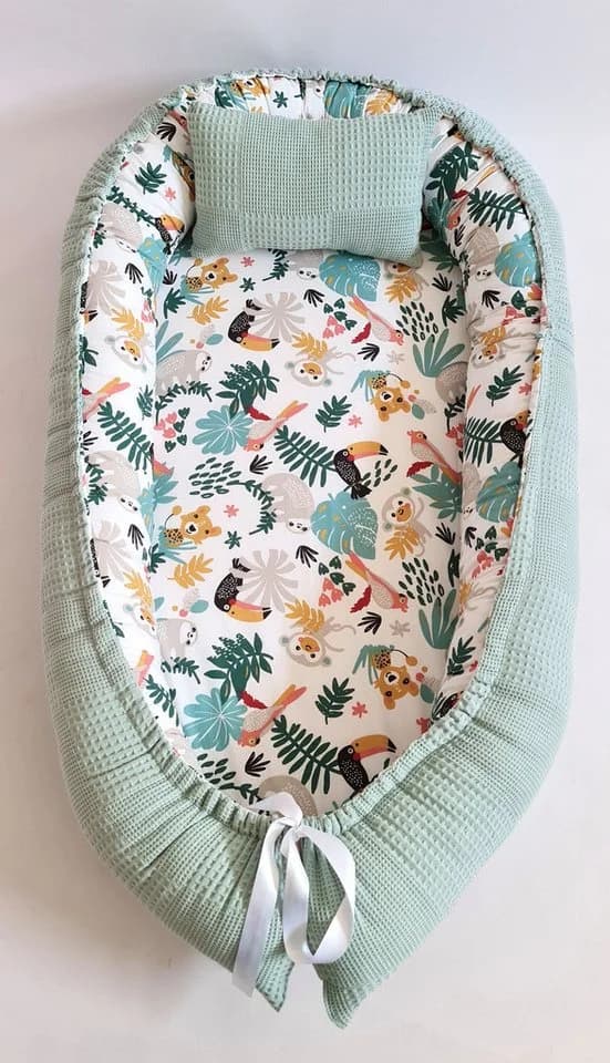 Baby Fancyroom Babynest mit XL Liegefläche und Matratze Grün