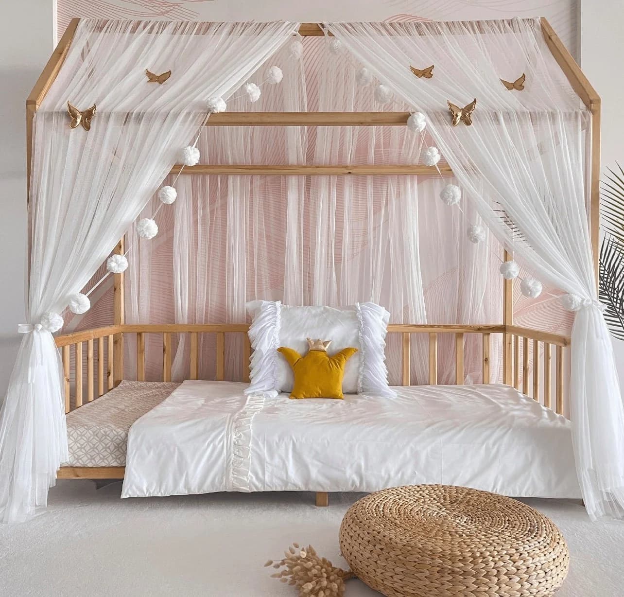 Baby Fancyroom Betthimmel Tüll Set mit Pomponkette Weiß - Bild 2
