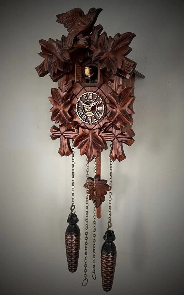 Clockvilla Hettich-Uhren Kuckucksuhr Schwarzwald Massivholz