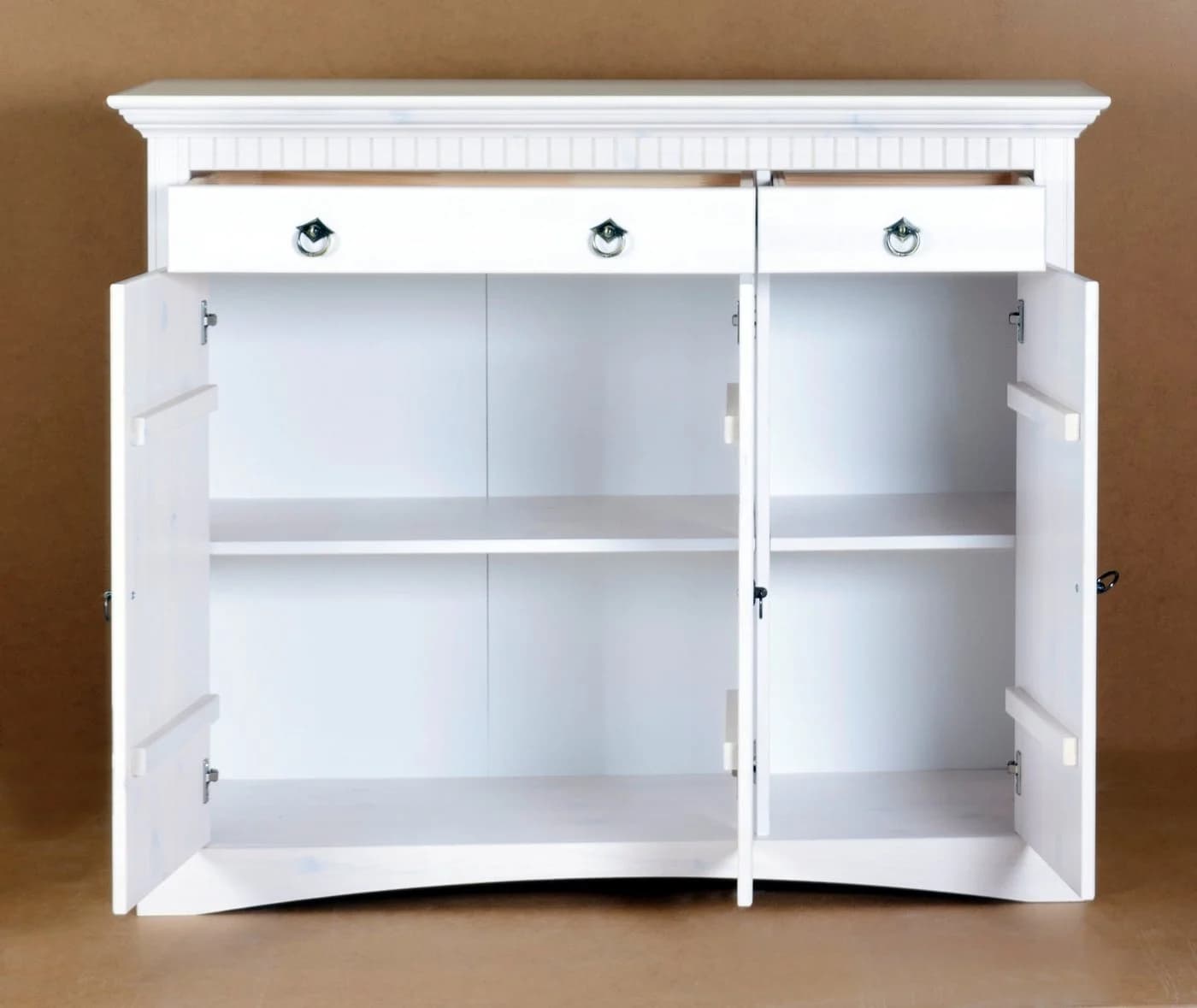 Clever-Moebel Kommode 3-türig Kiefernholz Landhausstil 117x39x97 cm - Bild 4