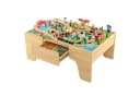 Spielzeug-Eisenbahn aus Holz Bild 2
