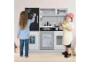 KOMFOTTEU Spielküche Kinderküche mit Mikrowelle, Backofen, Wasserbecken, Kreidetafel & Eismaschine Bild 5