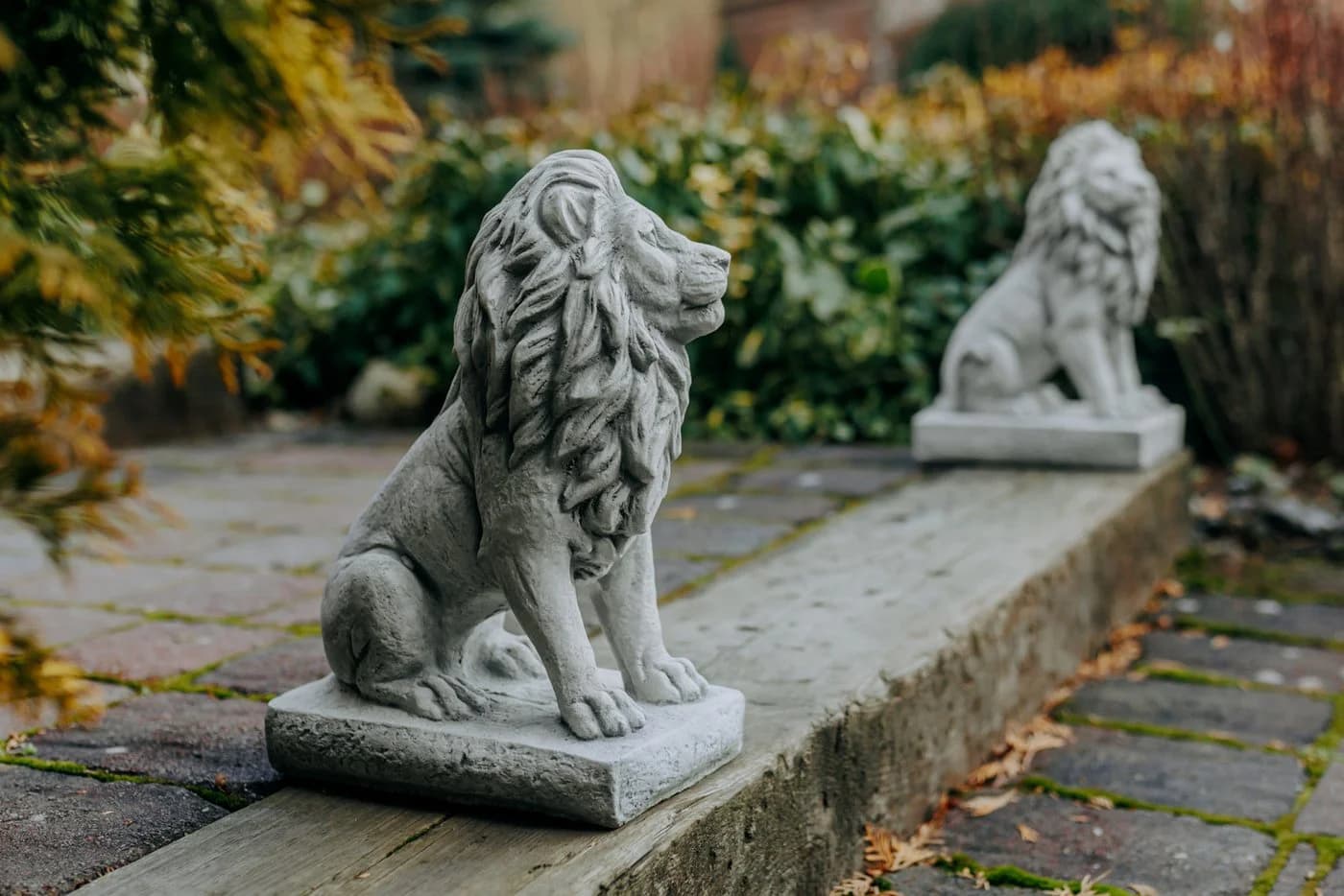 gartendekoparadies.de Löwen Statue 2er-Set Steinfigur Torwächter 34 cm - Bild 4