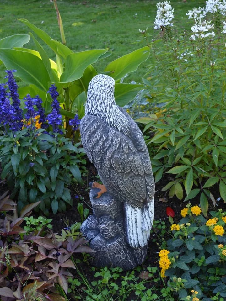 gartendekoparadies.de Gartenfigur Mächtiger Adler Steinfigur 50 cm 14 kg Mehrfarbig - Bild 4