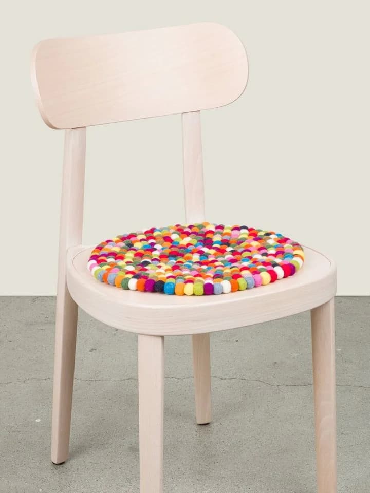 myfelt Stuhlkissen Filzkugel Sitzauflage ⌀ 36 cm bunt - Bild 3
