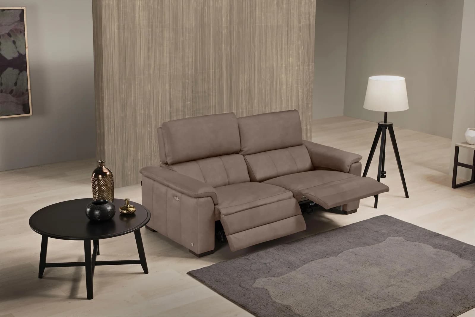 EGOITALIANO Capucine 2,5-Sitzer Sofa Braun Elektrische Relaxfunktion