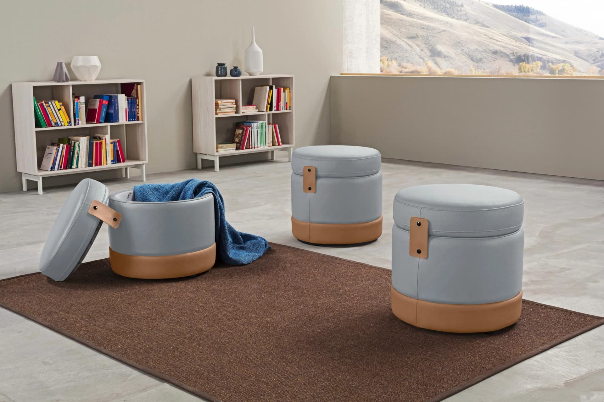 EGOITALIANO Hocker Tonder Himmlisch Blau Echtes Leder