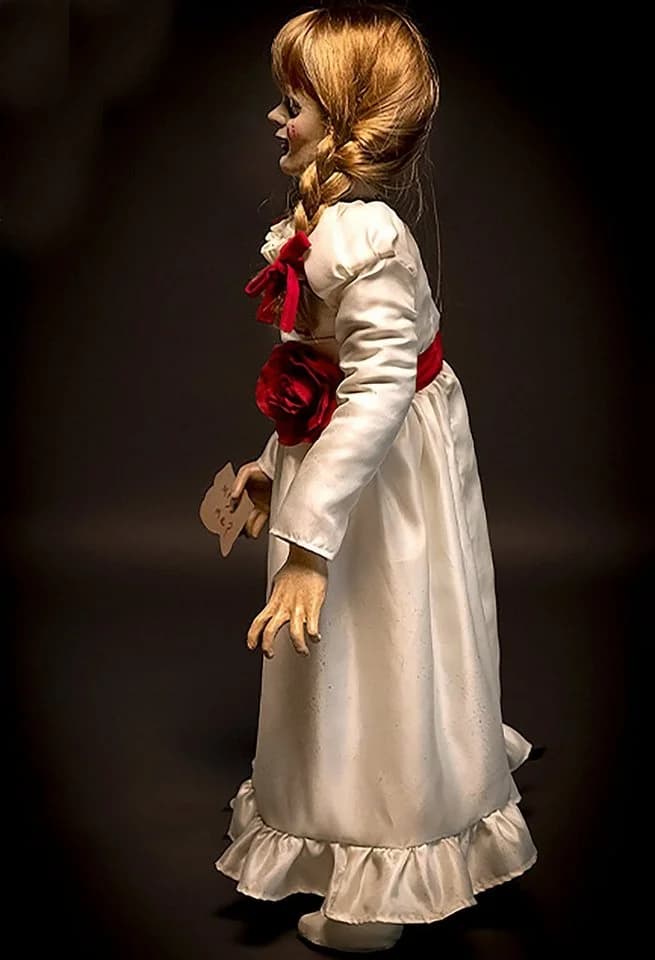 Close Up Actionfigur The Conjuring Annabelle Puppe Replica 100 cm - Bild 3