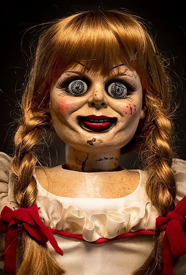 Close Up Actionfigur The Conjuring Annabelle Puppe Replica 100 cm - Bild 4